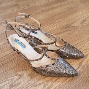 Valentino knock offs done by INC international concepts. 3” heel in Rose Gold